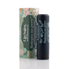 Lip balm with propolis oil