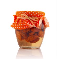 Mandle v mede 250g